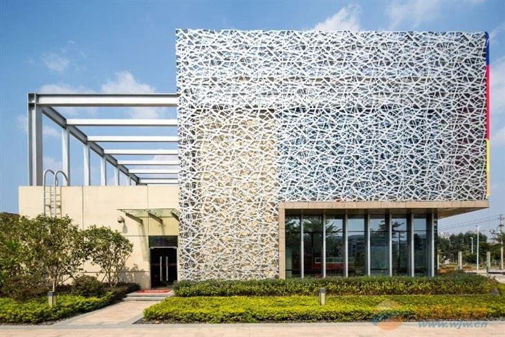 carved-aluminum-veneerb23b8f75-9755-430f-86f5-8bba0be5fe7d