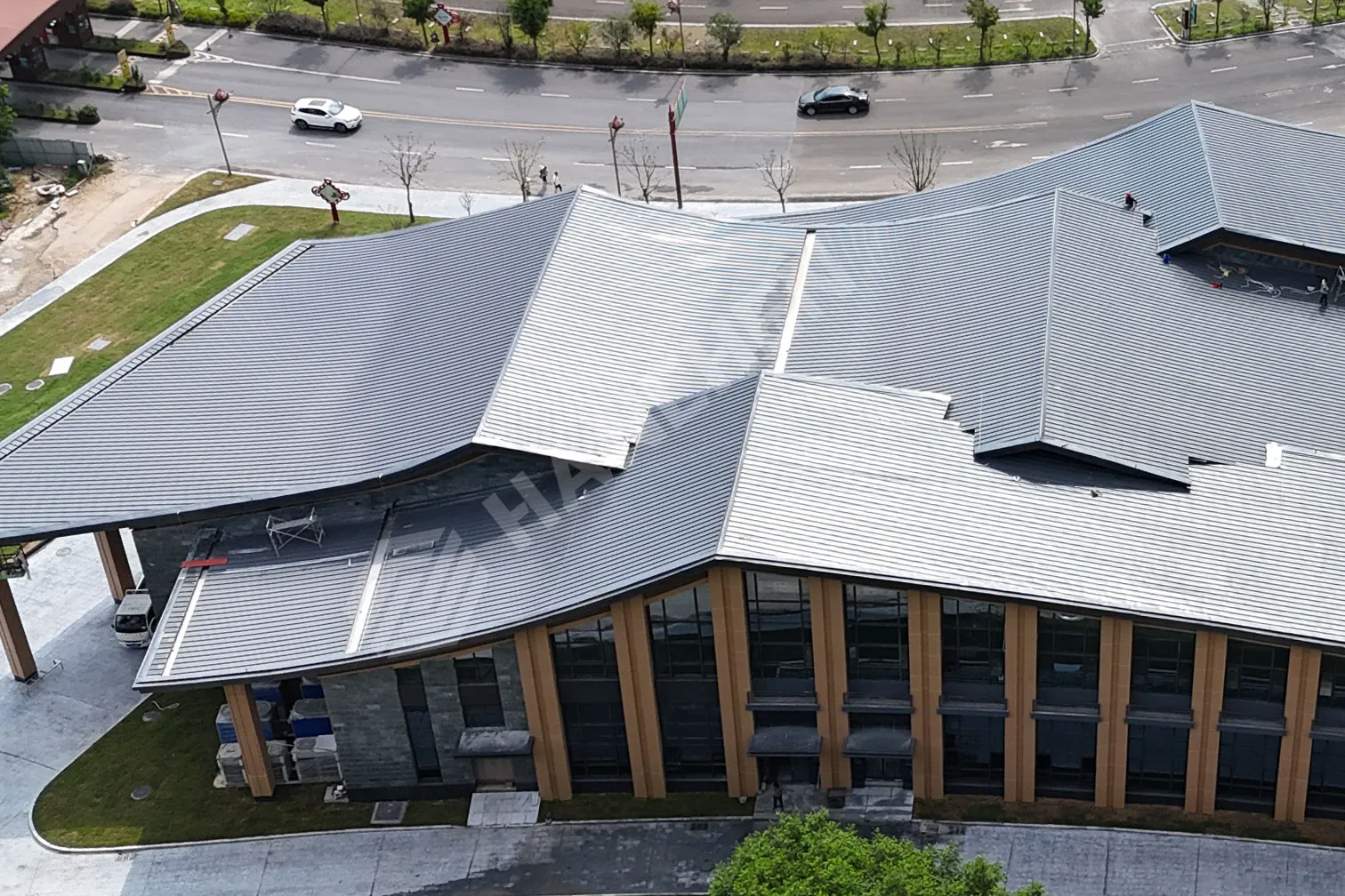Color-Aluminum-Coil-Roofing-For-Visitor-Center-Project-1